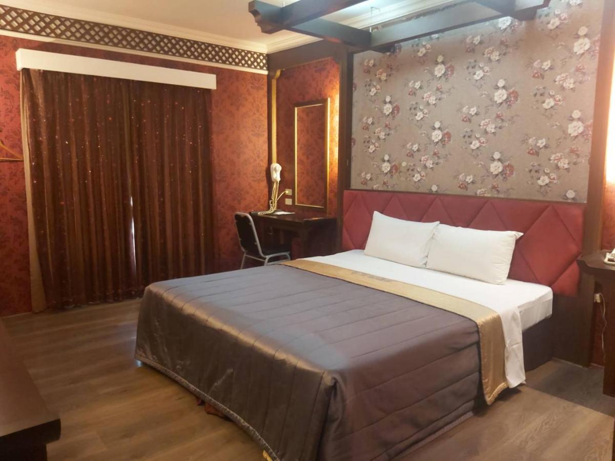 Chateau Motel Kaohsiung Esterno foto