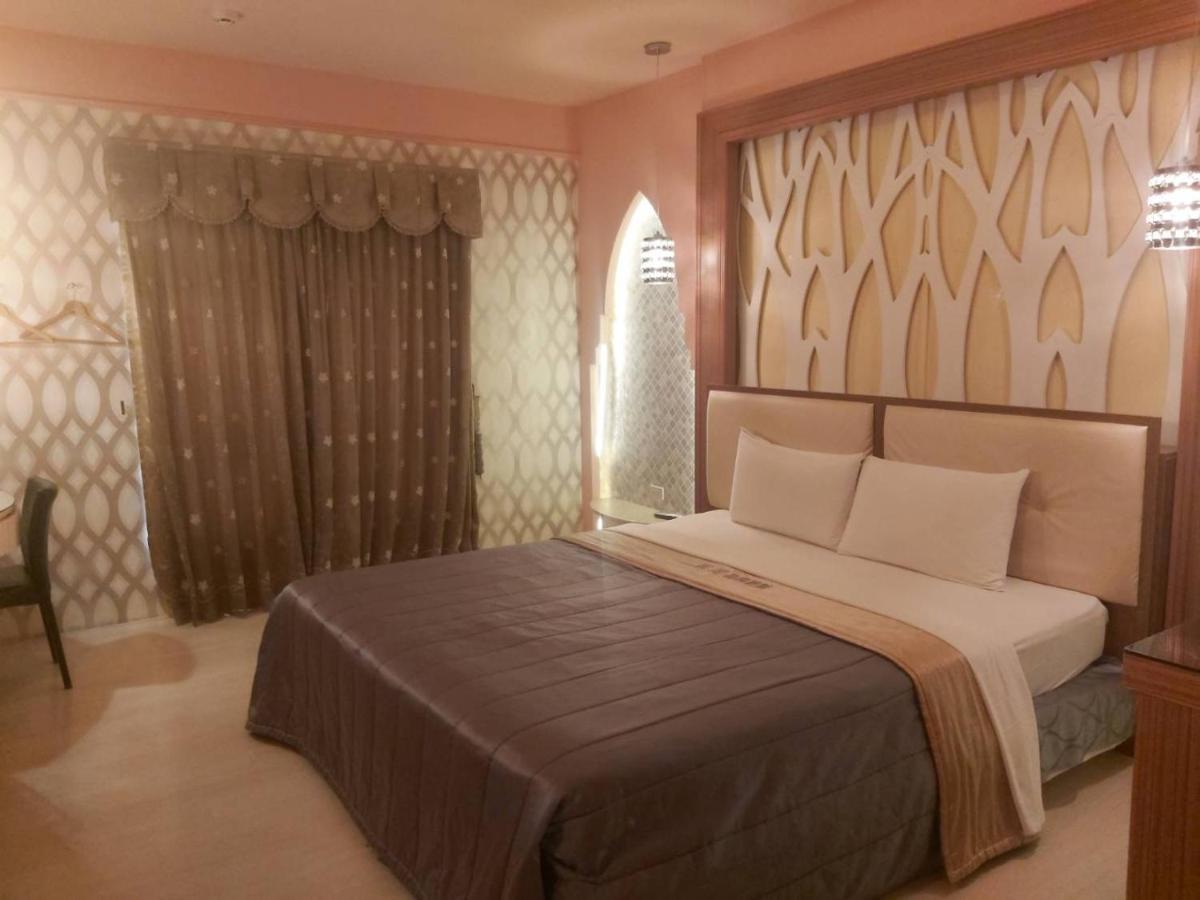 Chateau Motel Kaohsiung Esterno foto